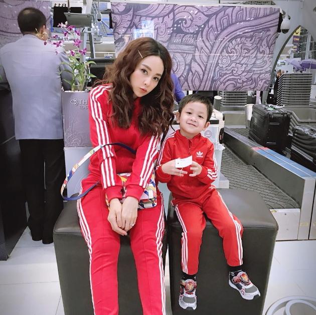 แม่ลูกแต่งตัวเหมือนกัน