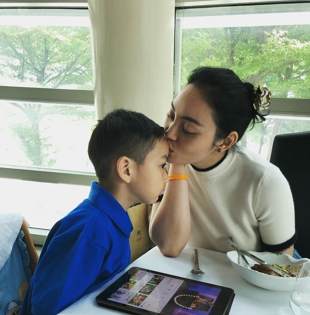 ตั๊ก บงกช น้องข้าวหอม