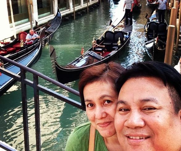 จิ้ม ชวนชื่น กับภรรยา