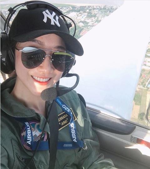 โจอี้ กับบทบาทนักเรียนการบิน