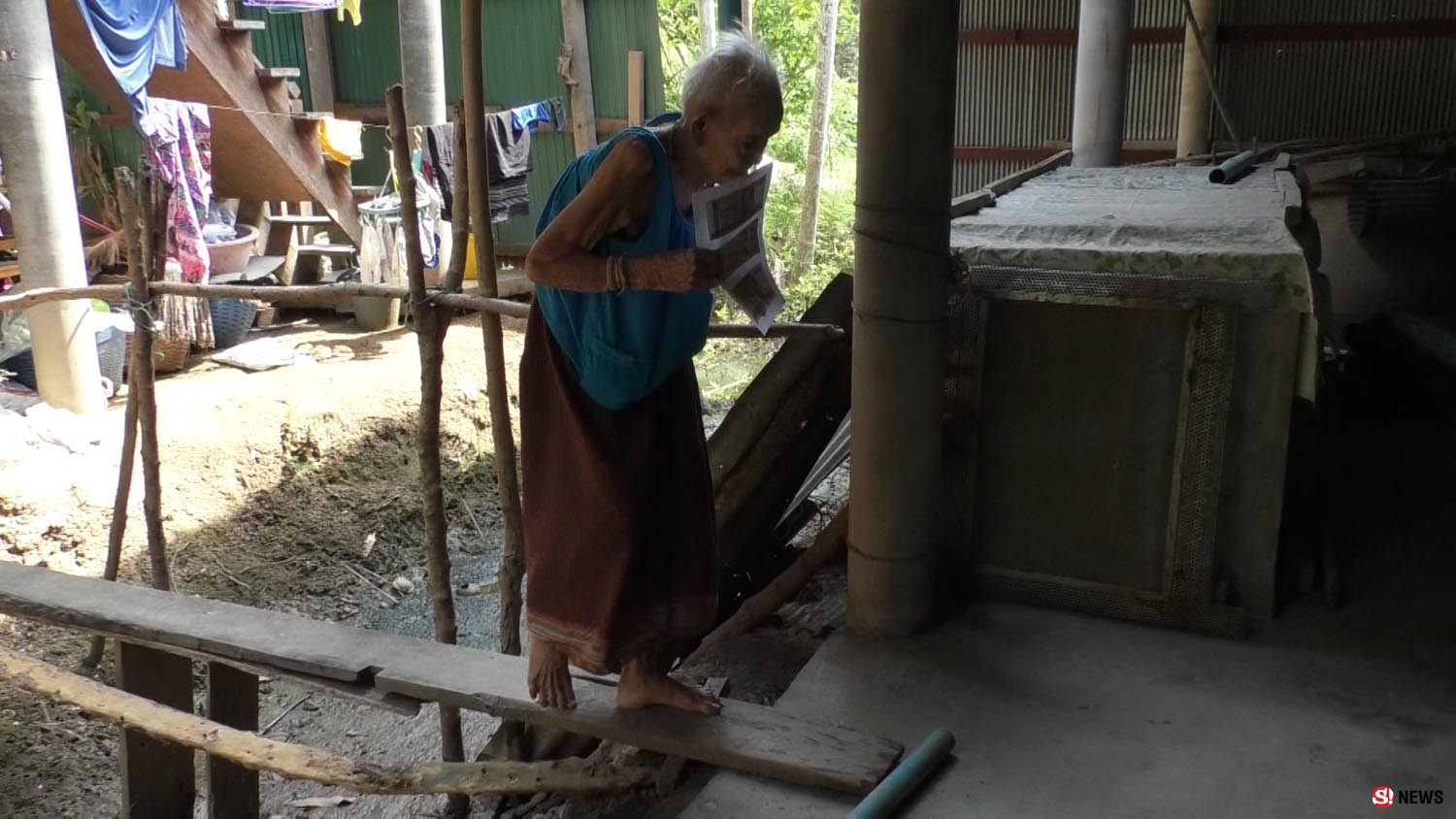 พบคุณยาย 5 แผ่นดิน อายุ 106 ปี เดินคล่องแคล่ว เผยชอบกินข้าวกับน้ำพริกผักต้ม