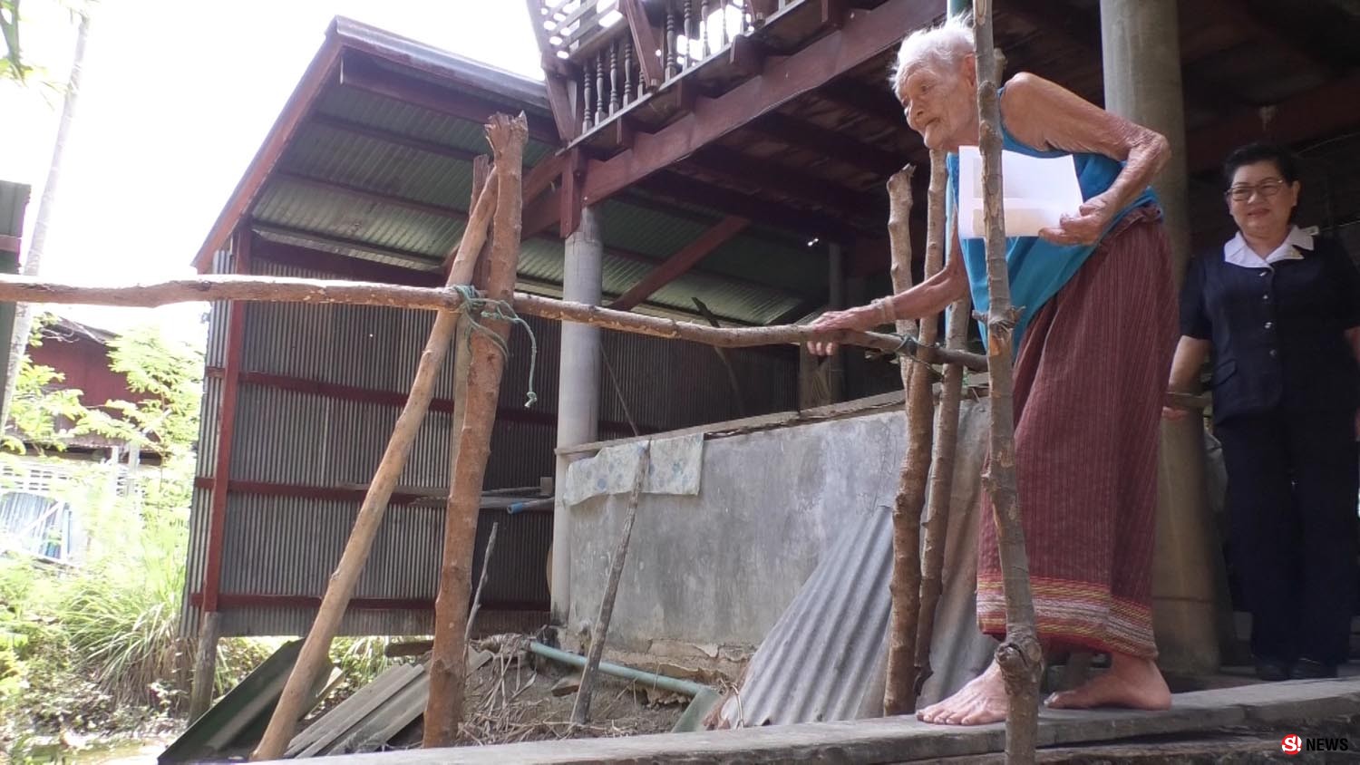 พบคุณยาย 5 แผ่นดิน อายุ 106 ปี เดินคล่องแคล่ว เผยชอบกินข้าวกับน้ำพริกผักต้ม