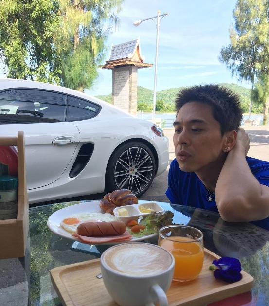 ดีเจเอกกี้