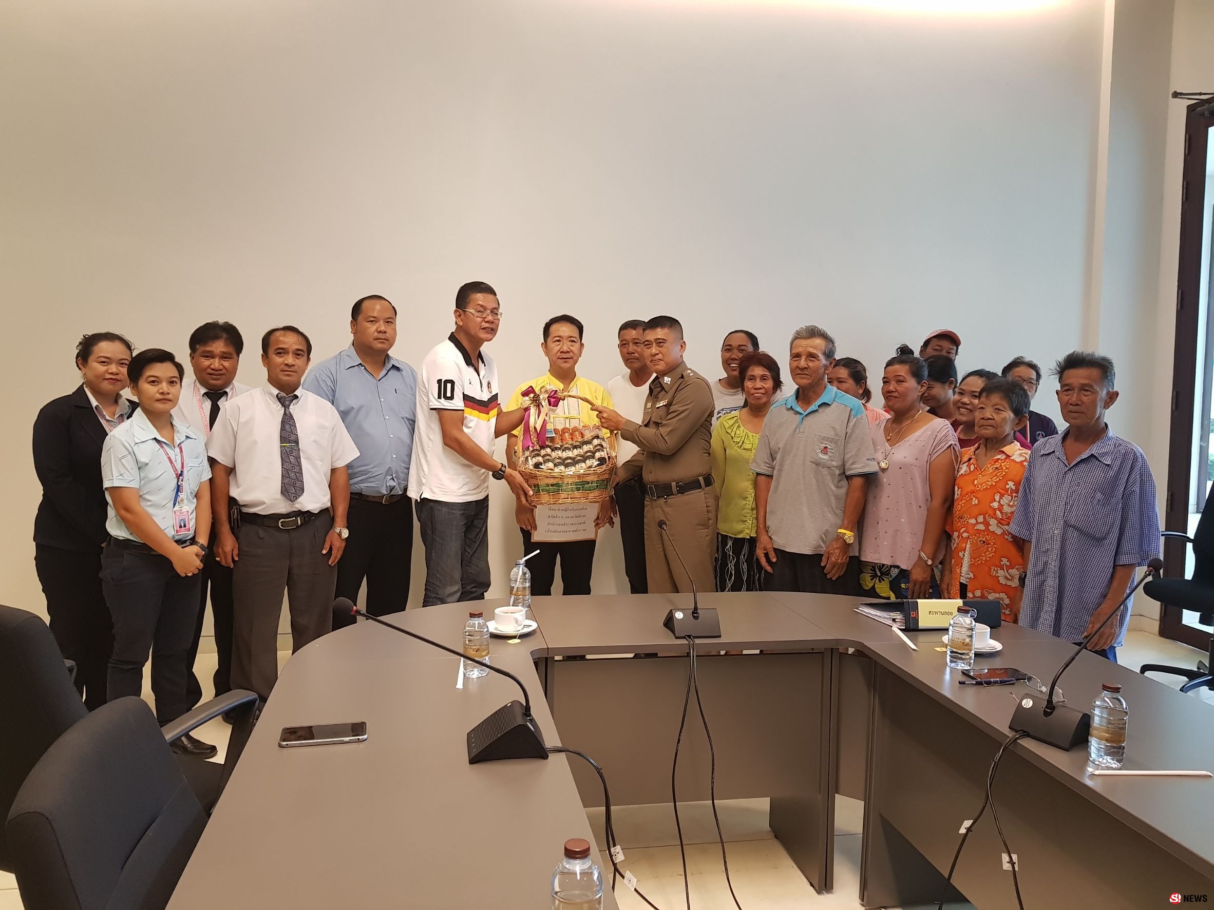 ผบ.ตร.ช่วยด้วย! ชาวโรงโป๊ะวอนเห็นใจสร้างโครงการสะพานลอยตรงข้ามสถานพักฟื้นตร.