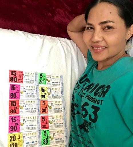 สุนารี ราชสีมา 