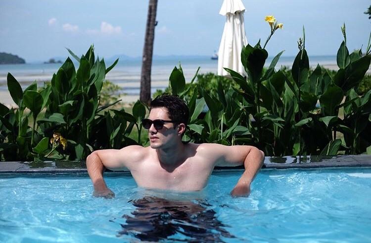 มิกค์ ทองระย้า