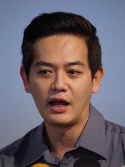 ตุ๊ ธนานันต์ เอื้ออารักษ์