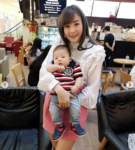 มิ้นท์ และลูกชาย น้องโทเค่น