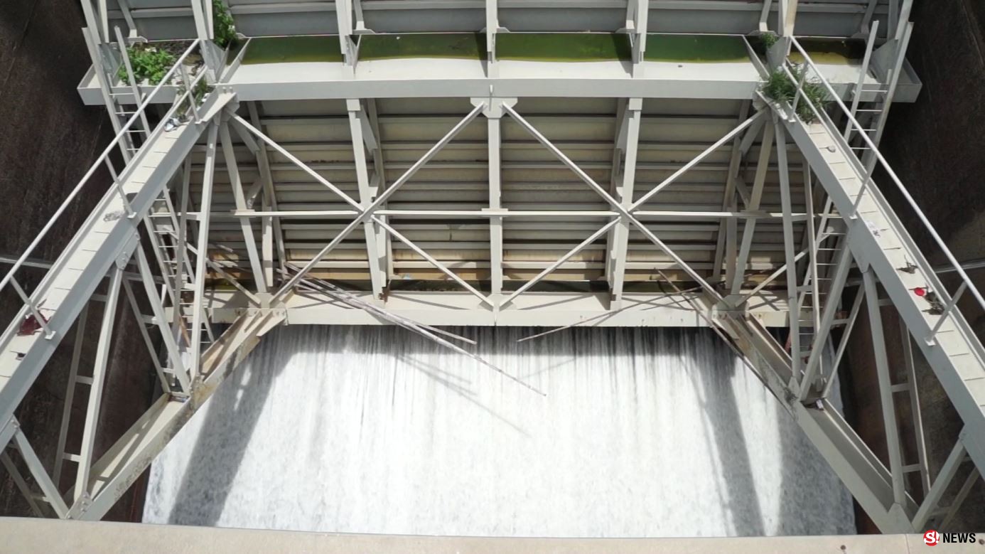 110761-ศรีสะเกษ เขื่อนราษีไศลเปิดประตูระบายน้ำลงท้ายเขื่อน เตรียมรับน้ำเหนือเขื่อนจากฝนตกหนัก