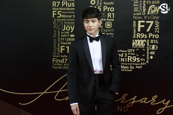 เจมส์ จิรายุ