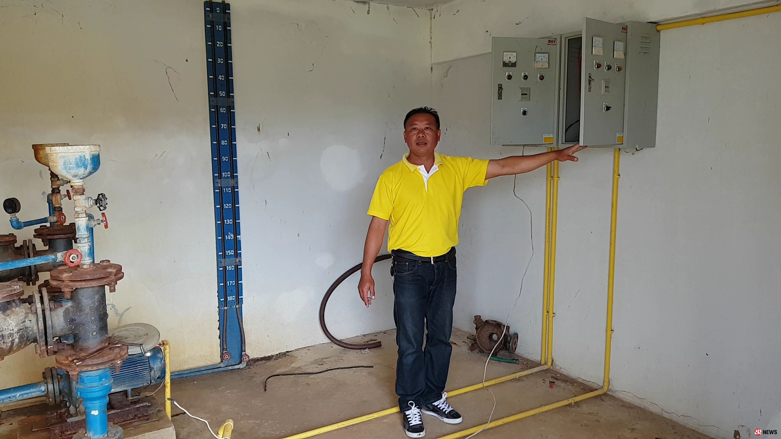 น้ำประปาหรือชาดำเย็นมีสีขุ่นคลัก-ชาวบ้านวอนหน่วยงานเร่งแก้หลังทนใช้ดื่มกินมาสิบปีแล้ว