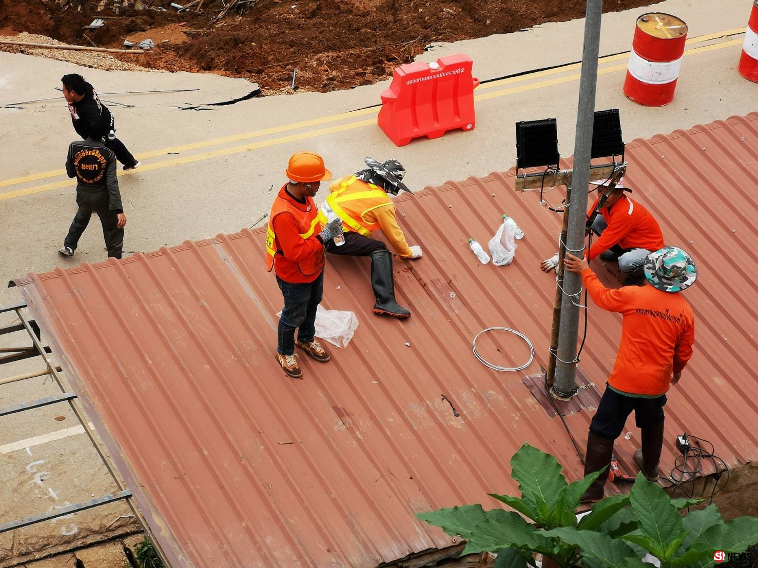 ฟื้นฟู “ภูชี้ฟ้า” หลังดินสไลด์กวาดเรียบบ้านเรือน-ร้านค้า ผวจ.คนใหม่ สั่งกำชับเยียวยาชาวบ้าน