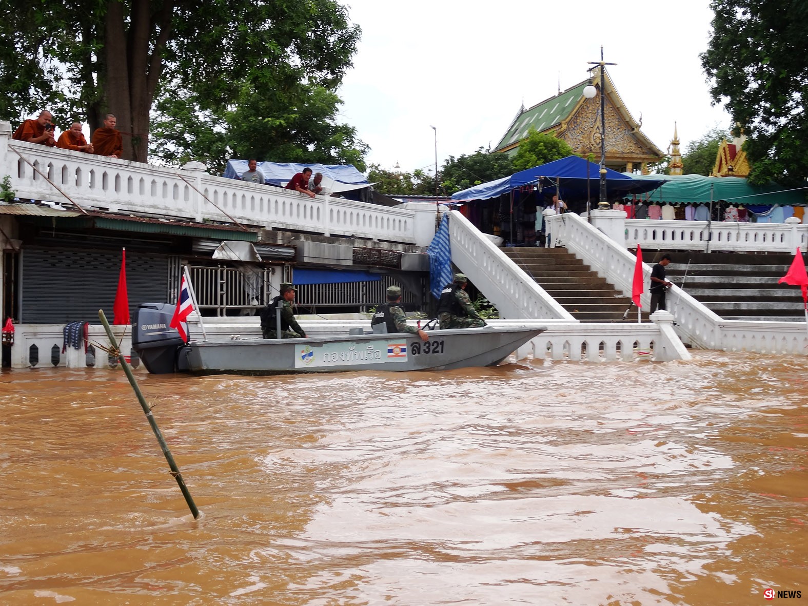 มุกดาหาร ระดับน้ำโขงยังสูง สถานีเรือมุกดาหารเฝ้าระวังติดตามอย่างใกล้ชิด