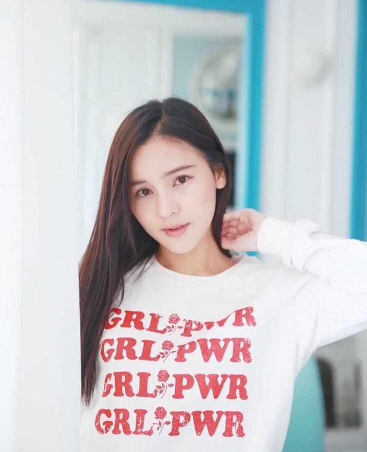 ออม สุชาร์