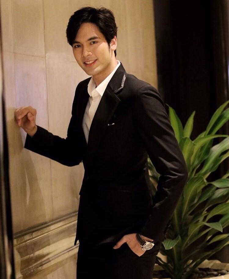 บอม ธนิน