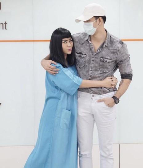 โย่ง ก้อย