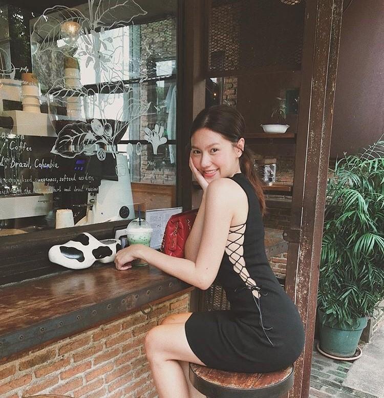 เมทัล สุขขาว