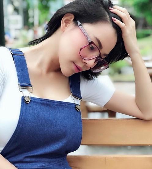 เอมมี่ อมรวรรณ