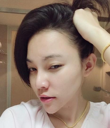 เอมมี่ อมรวรรณ