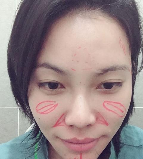 เอมมี่ อมรวรรณ