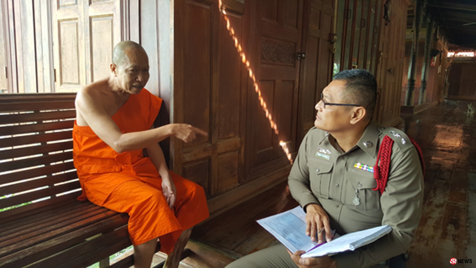 สลด! พระวัดดังสุพรรณฯ ผูกคอมรณะคากุฏิ-โน้ตใส่กระดาษ “จะกลับบ้าน”