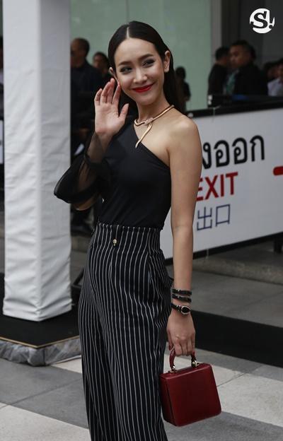 มิน พีชญา