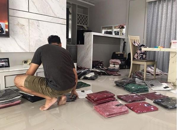 เอก สามีหนูเล็ก ขายของ