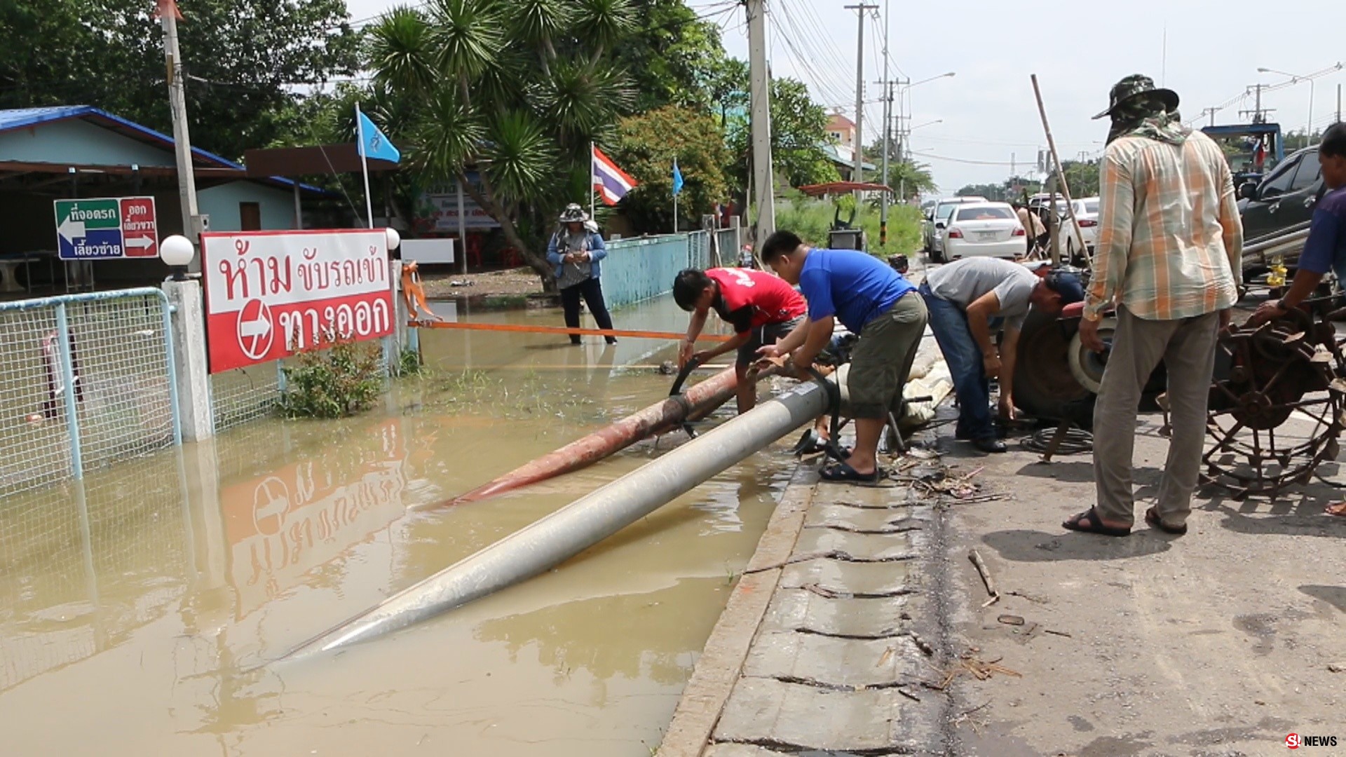 เพชรบูรณ์ เกิดน้ำป่าจากเทือกเขาถมอรัตน์ ไหลเข้าท่วมโรงพยาบาลศรีเทพ