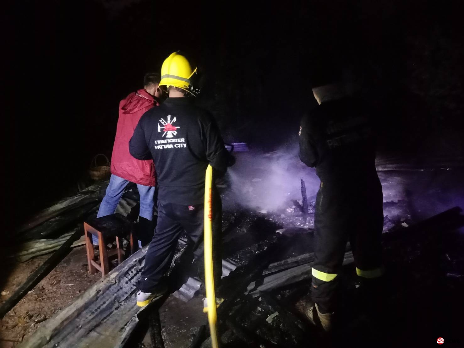 เซียนไก่ร้องไห้โฮ-เพลิงไหม้ซุ้มไก่ชนพ่อแม่พันธุ์ค่าตัวแพงตายเรียบ