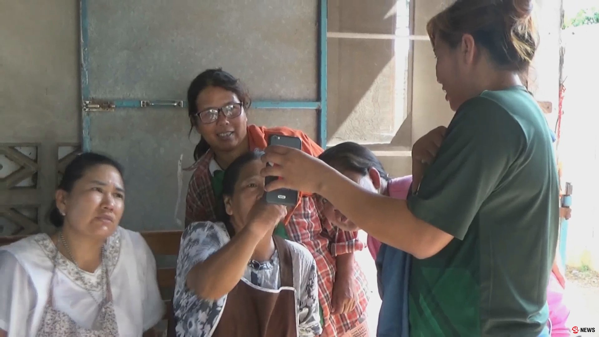 เซียนหวยลูบไล้ “แม่ขนุนทอง” ขอเลขเด็ด-หลังล่าสุดให้โชคถูกตรง 3 งวดติด