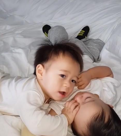 พี่สายฟ้า ปลุก น้องพายุ