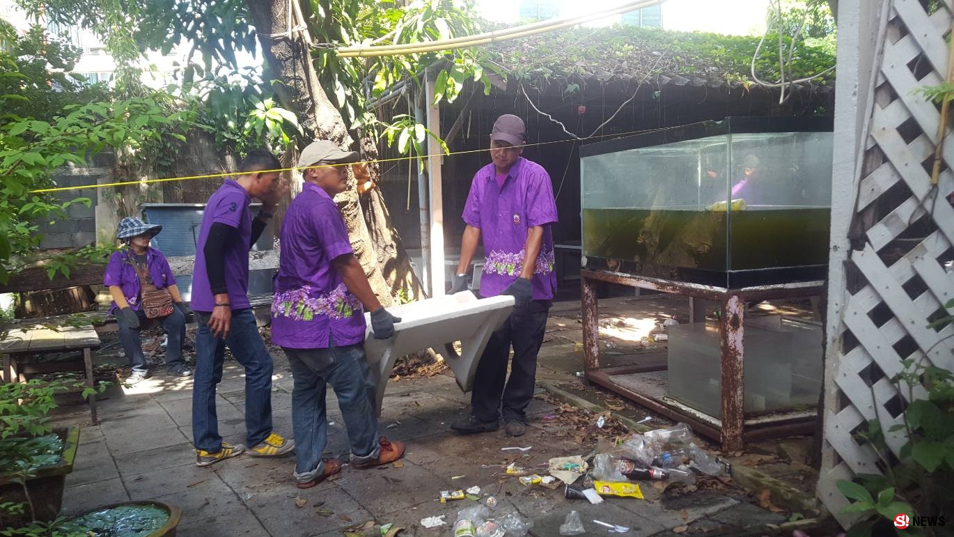 เจ้าหน้าที่รื้อถอนห้องแถวน้องชายนักการเมืองชื่อดัง เจ้าตัวโต้ฝั่งตรงข้ามทำไมไม่รื้อ?