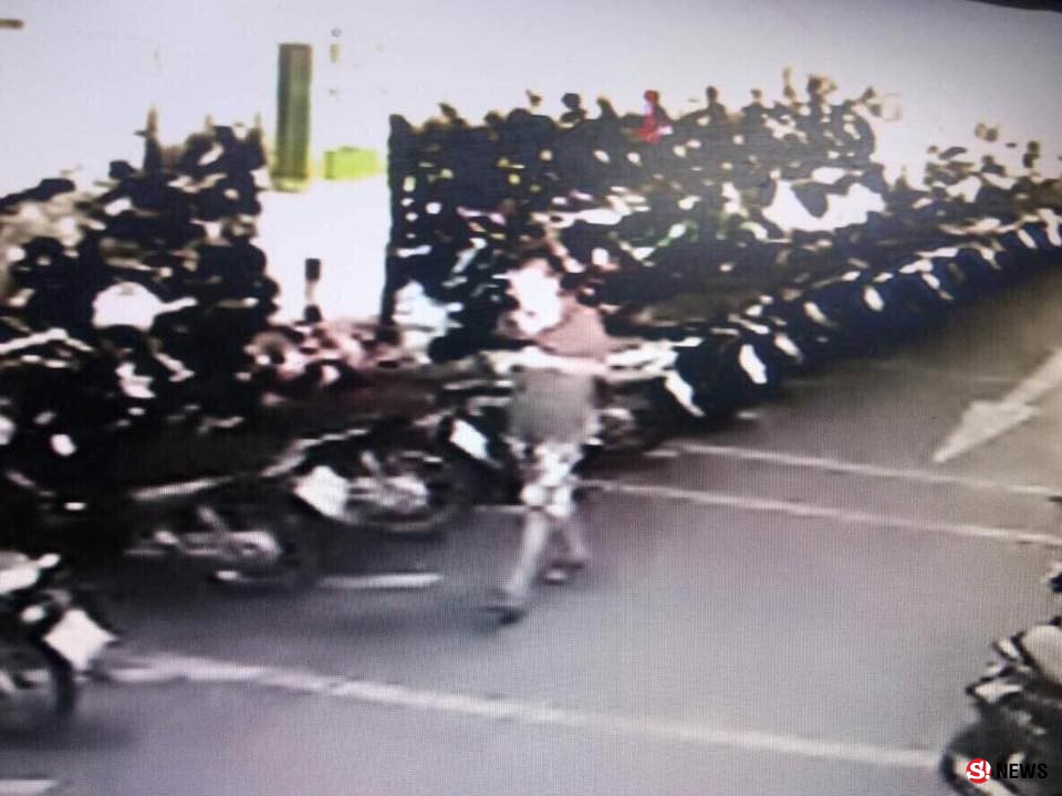 โคราช-คลิปกล้องวงจรปิด จับภาพหนุ่มเข้าไปขโมยรถจักรยานยนต์ในห้างดังกลางเมืองโคราช