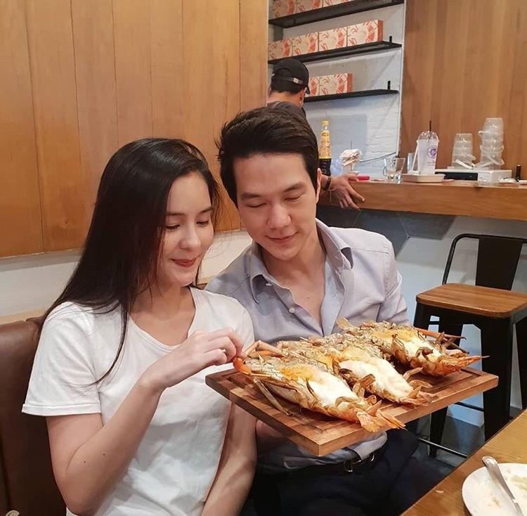 ออม สุชาร์ - แอมป์ พิธาน