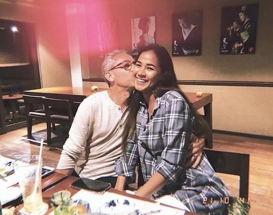 เมญ่า และ สามี