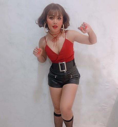 ตั๊กแตน ชลดา