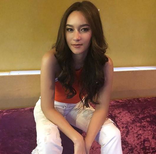 บี น้ำทิพย์ 