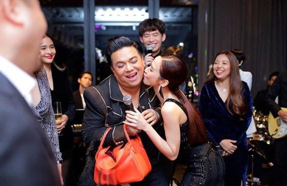 เอ ศุภชัย  อั้ม พัชราภา 