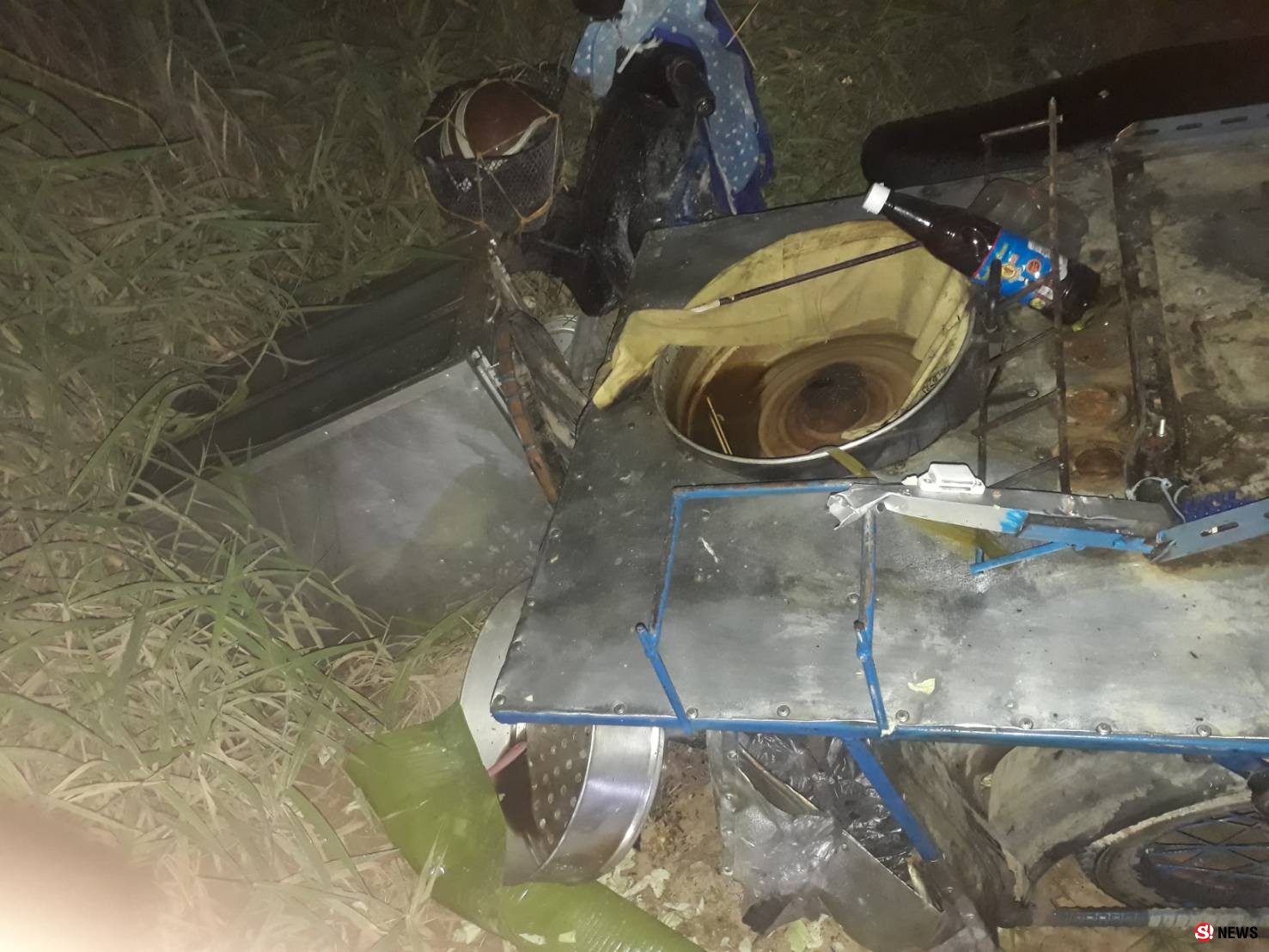 พ่อค้าขนมจีบซาลาเปาหลับใน-ควบซาเล้งประสานงารถยนต์ชนยับ 3 คันรวด