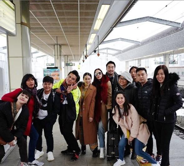 อั้ม และแก๊งเพื่อน 