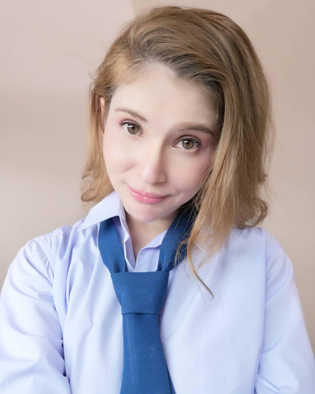 แอนนี่ บรู๊ค