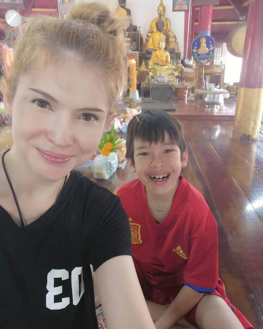 แอนนี่ บรู๊ค