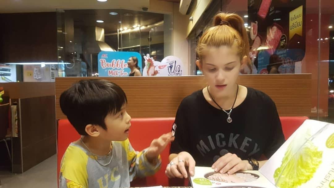 แอนนี่ บรู๊ค