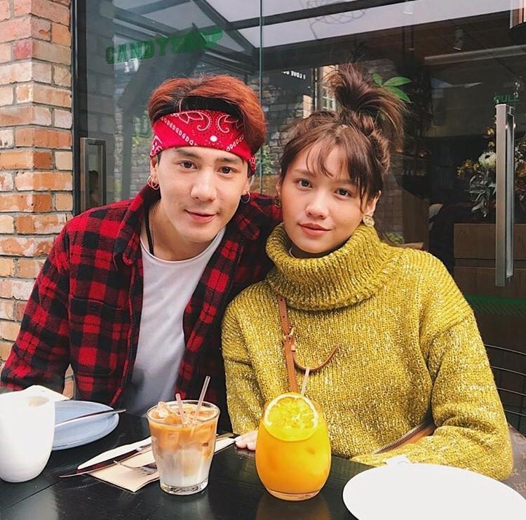 เมทัล สุขขาว