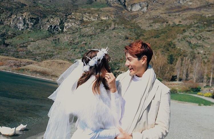 เมทัล สุขขาว