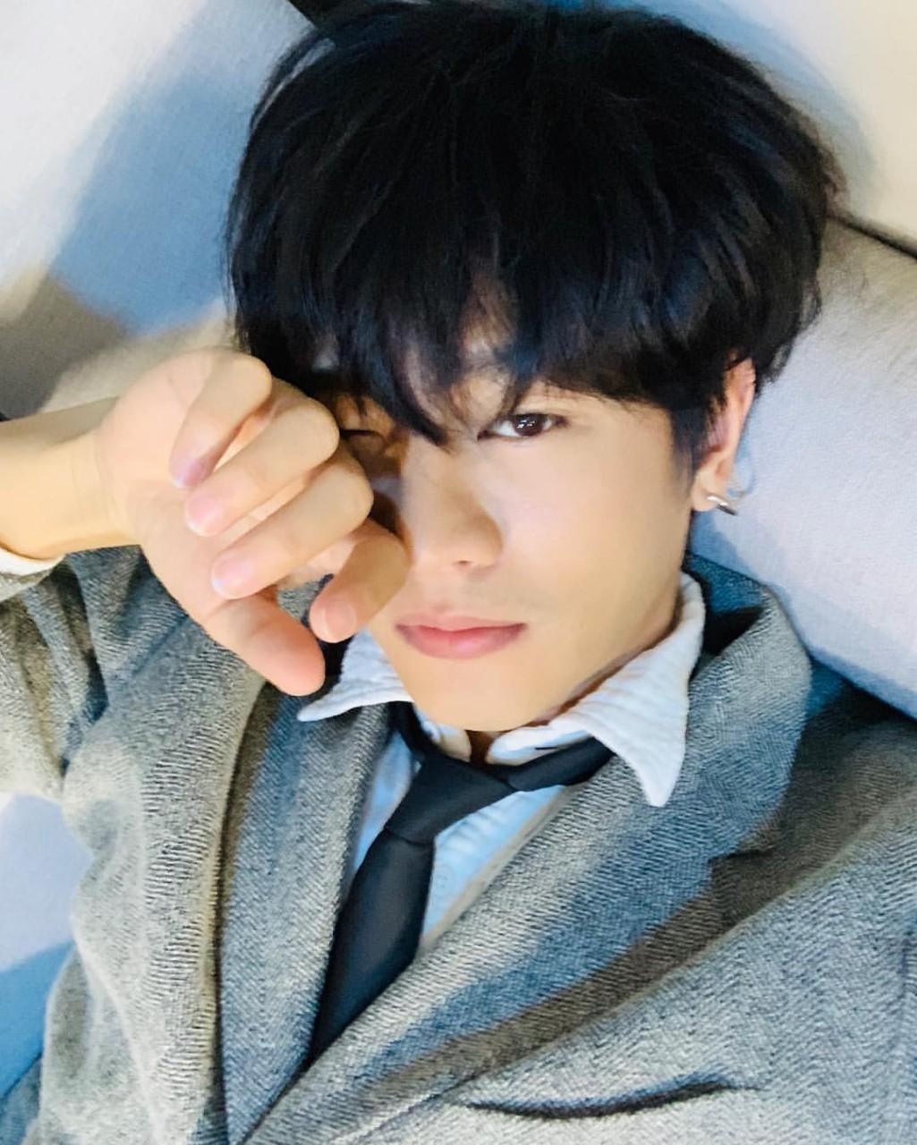 โทนี่ รากแก่น