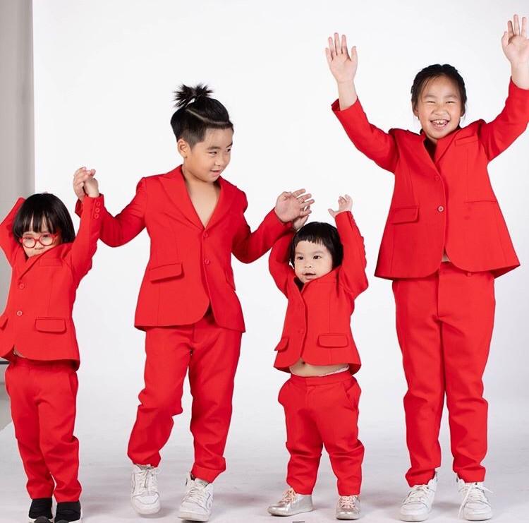 ออกัส ออก้า ออกู๊ด ออเกรซ