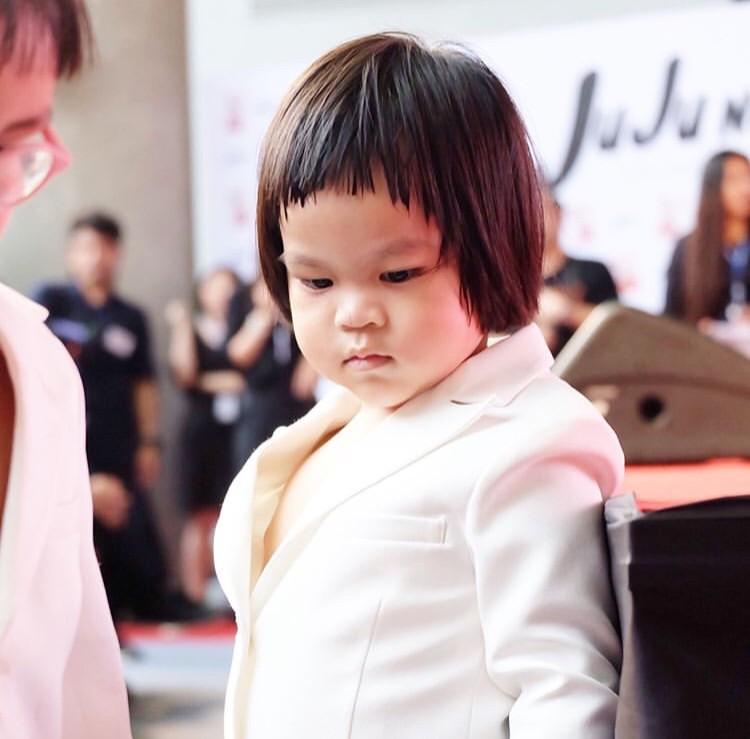 ออกัส ออก้า ออกู๊ด ออเกรซ