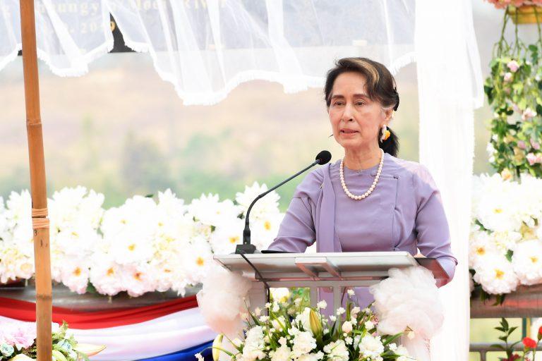 พล.อ.ประยุทธ์ กับ อองซานซูจี เปิดสะพานมิตรภาพ