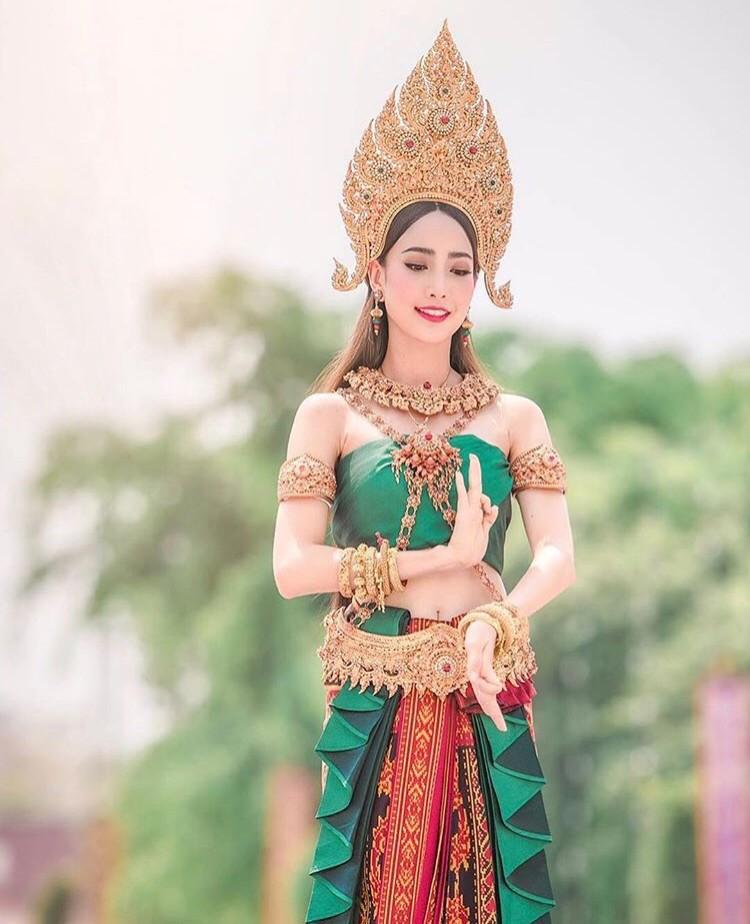 แต้ว ณฐพร